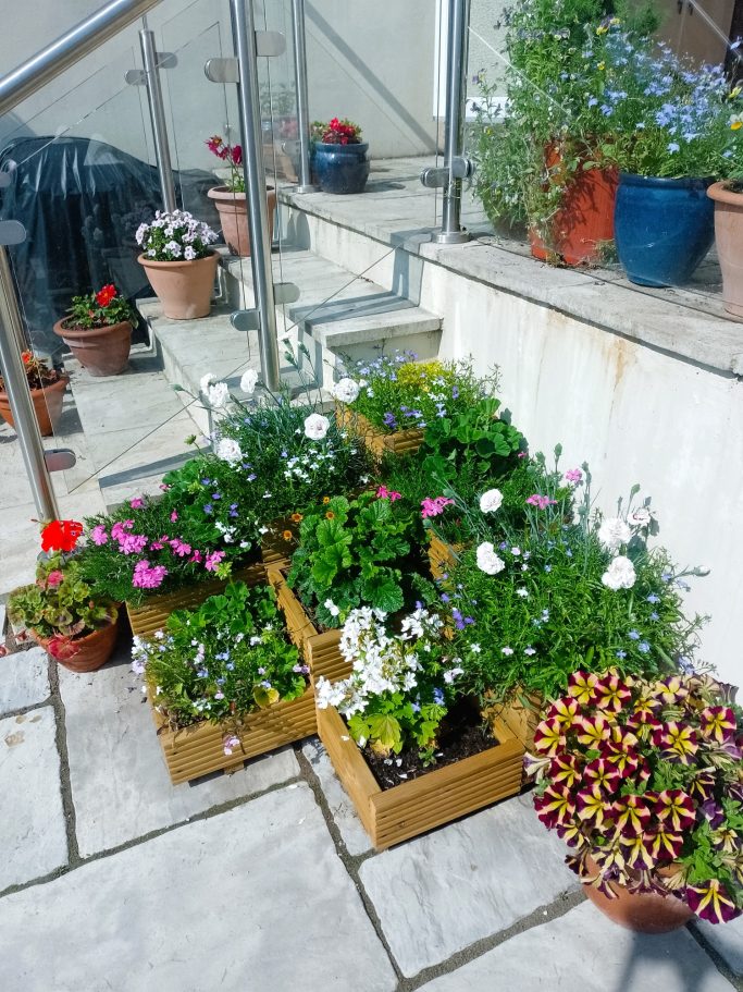 Corner Planter